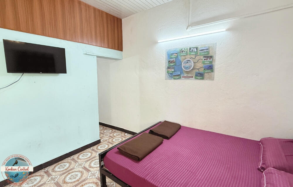 Large family room accommodation for groups at Konkan Central Homestay.